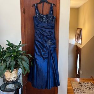 Never worn mother of the bride dress